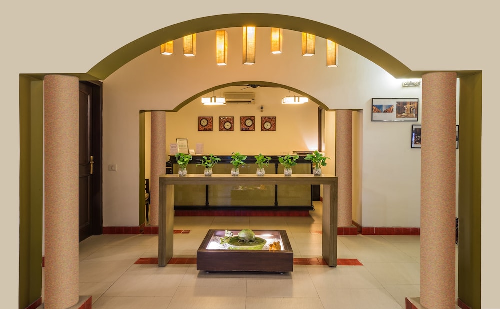 Home@F37 Kailash Colony Metro 10/69