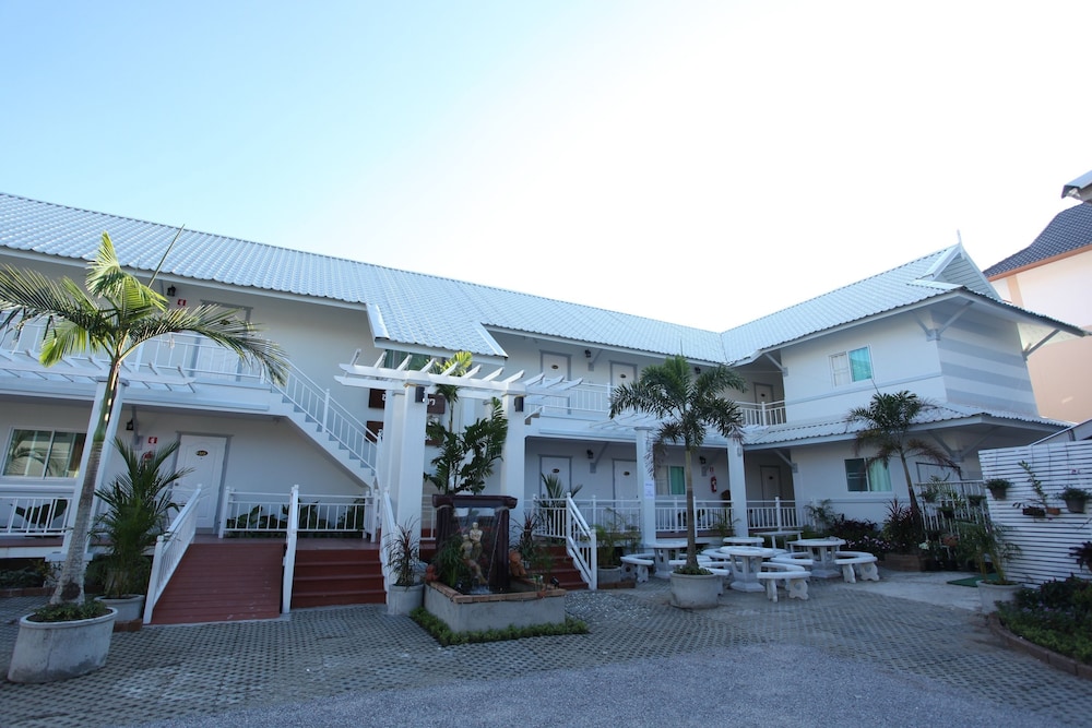 Rinlada House 7/33