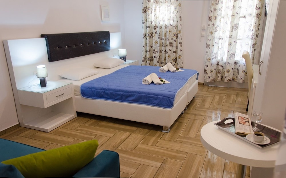 Polykratis Rooms 19/64