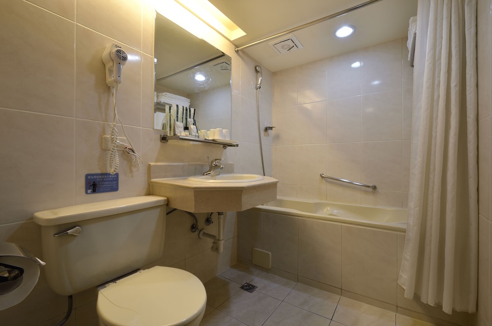 Toong Mao Evergreen Hotel 37/40