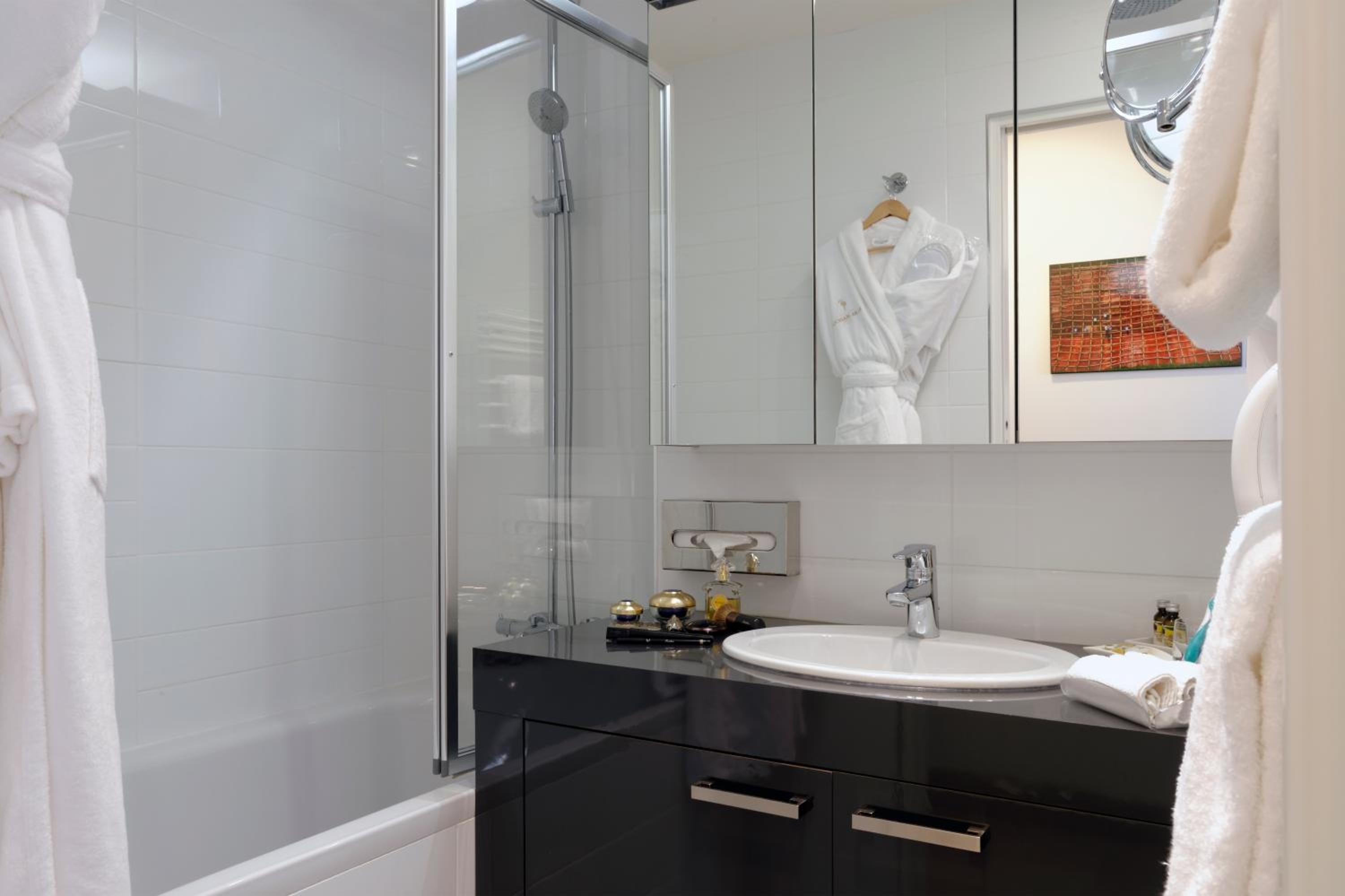 شقة قياسية بغرفة نوم واحدة، Residence Alma Marceau 4/4
