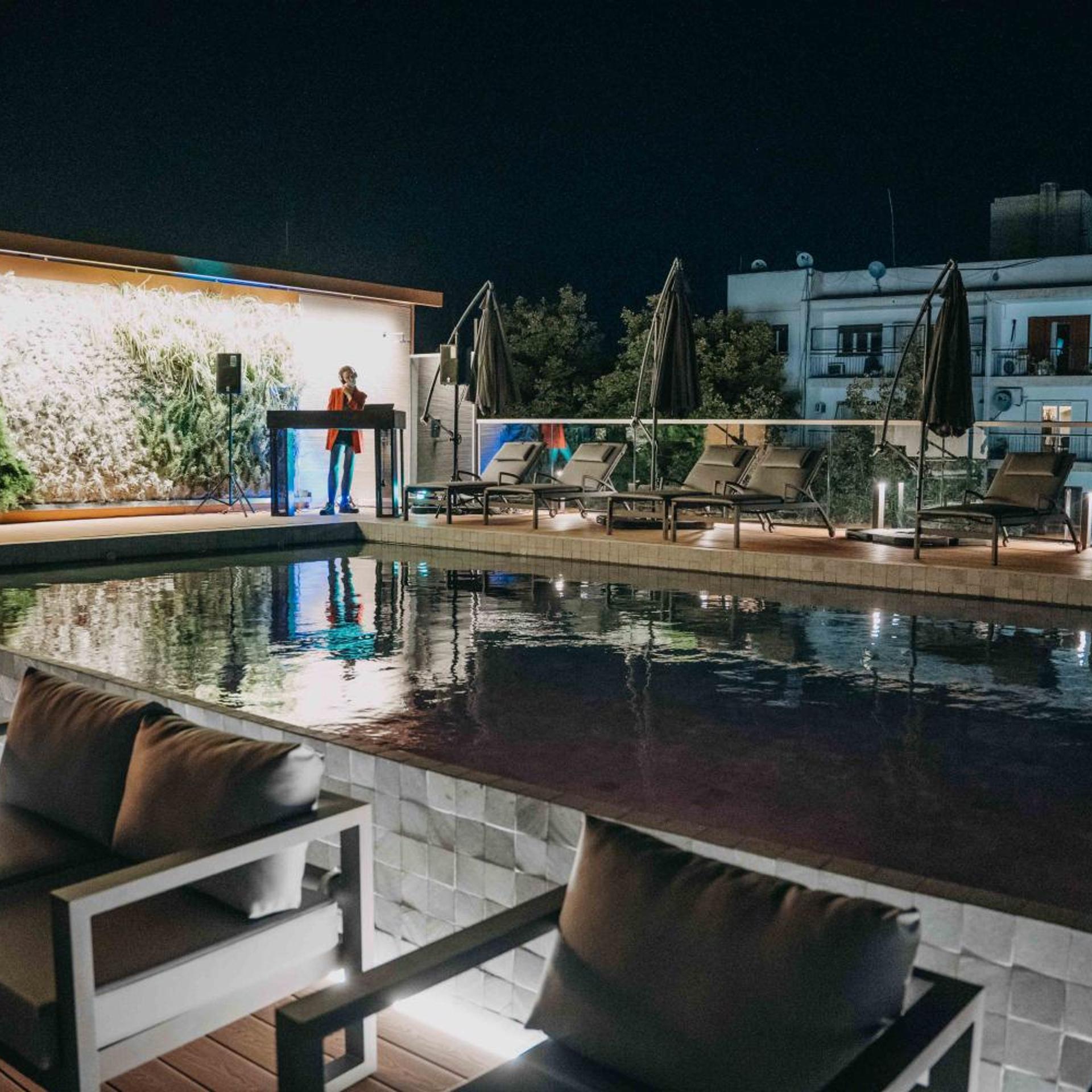 Del Bono Central Hotel 43/48