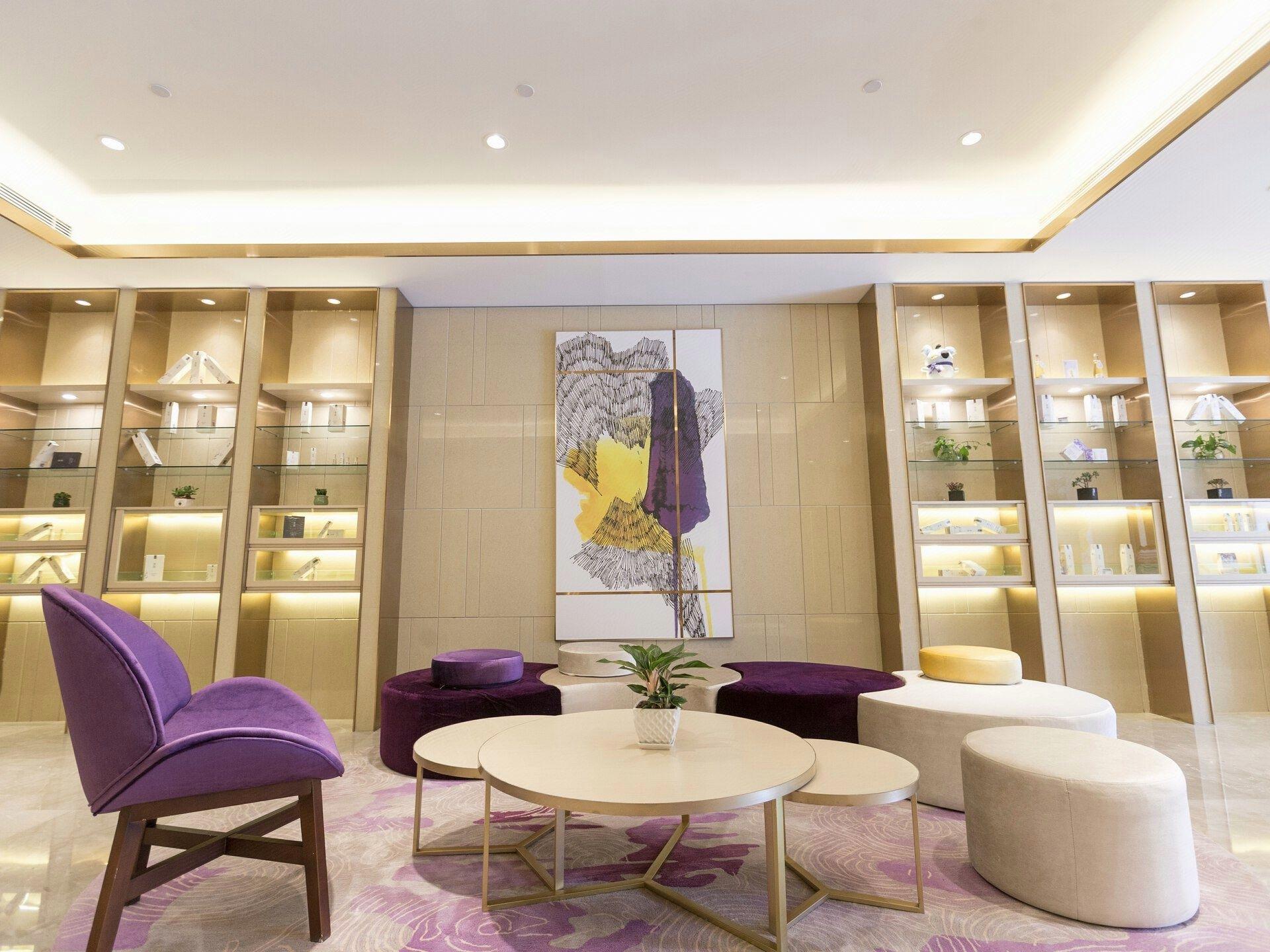 Lavande Hotel (Tianjin People's Hospital Metro Station) 45/55