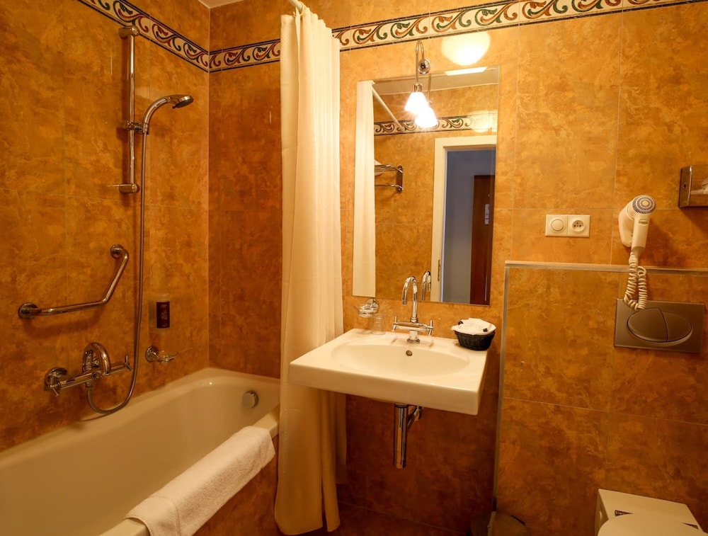 Hotel Dvorak Tabor 49/50