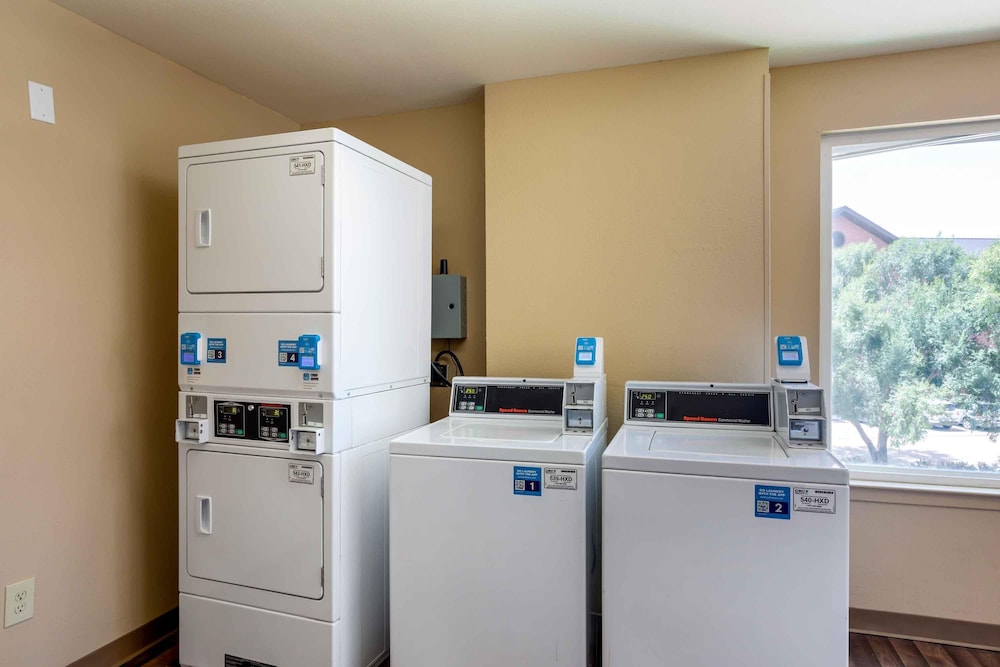 Hawthorn Extended Stay by Wyndham Irving Las Colinas 44/69
