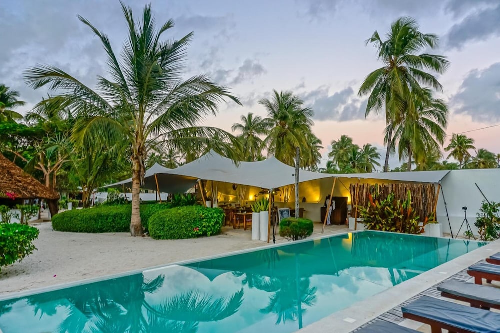 Indigo Beach Zanzibar 3/75