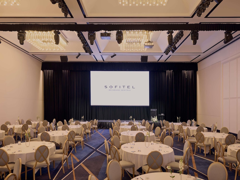 SOFITEL BRISBANE CENTRAL 40/50