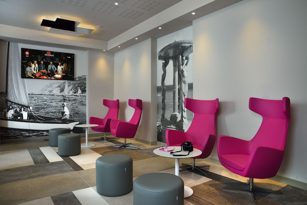 Embassy Hotel & Spa 25/43
