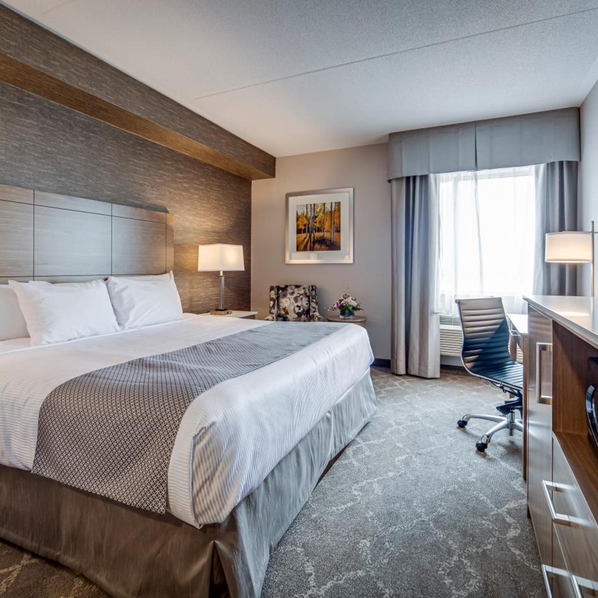 Standard, King Bed, Queen Bed