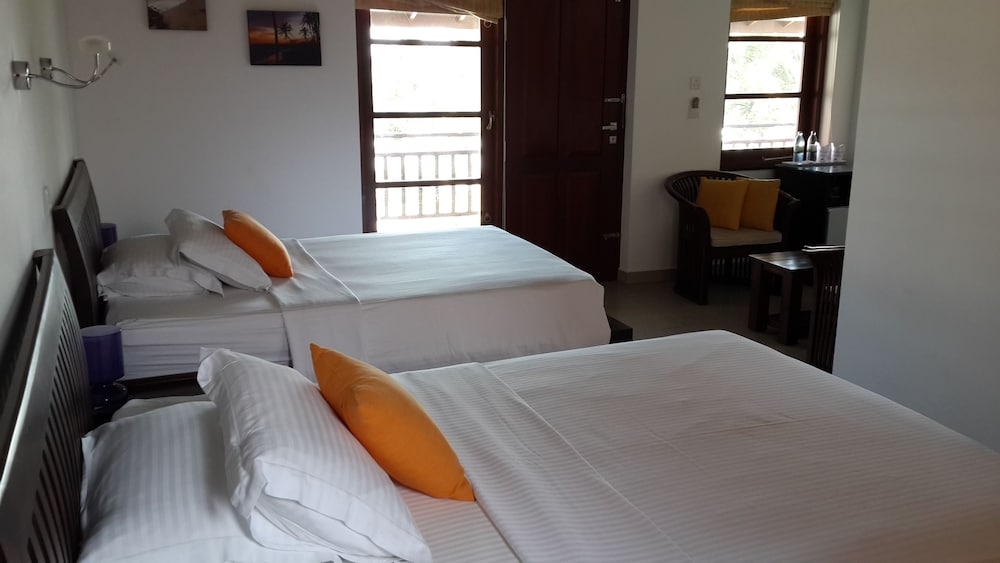 Imagine Villa Hotel 4/50