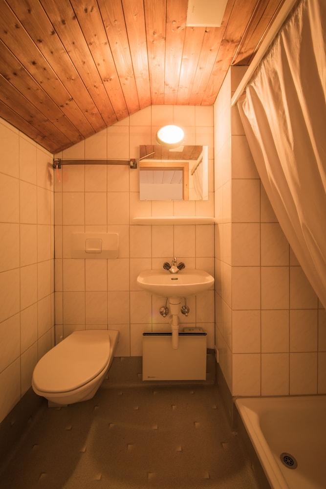 Gasthof Schoenegg 47/50