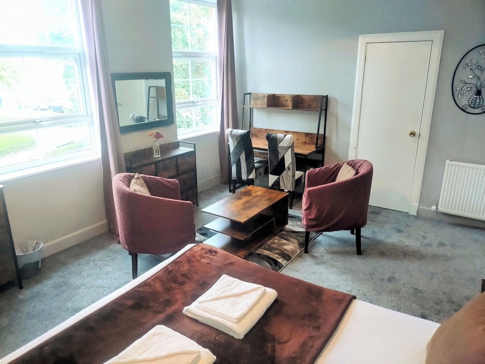 Oyo Gin House Hotel 27/50