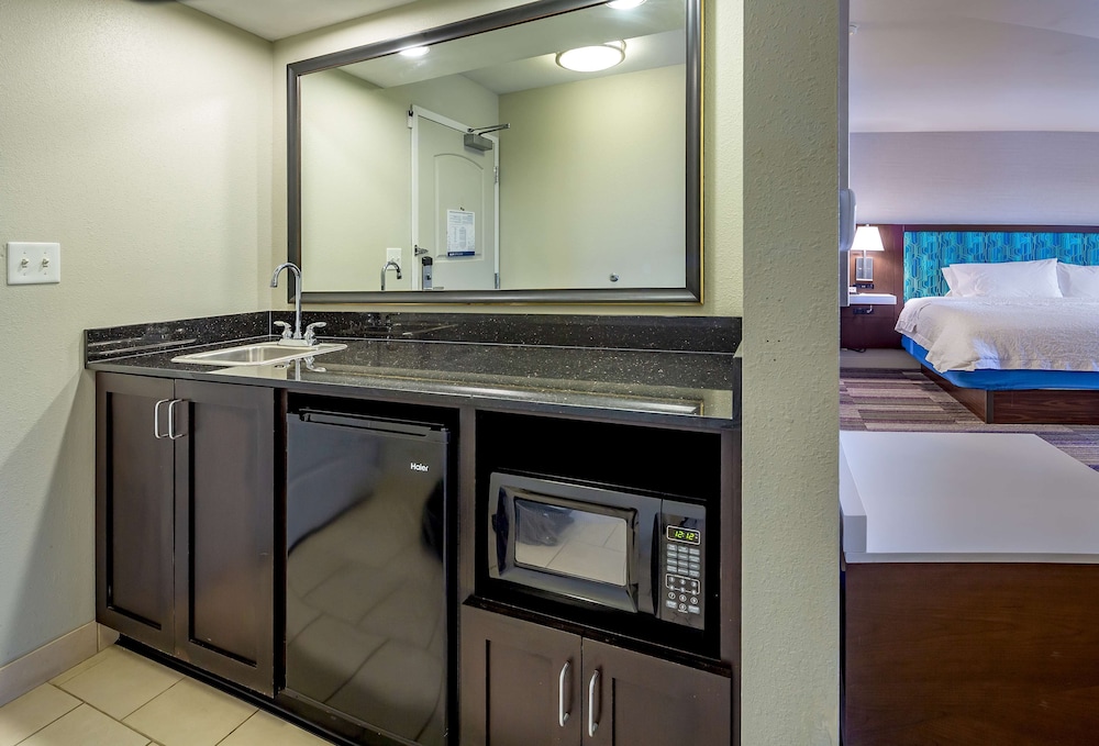 استوديو بسرير كينج مع أريكة لذوي الإعاقة، Hampton Inn & Suites Chicago Southland Matteson 3/4