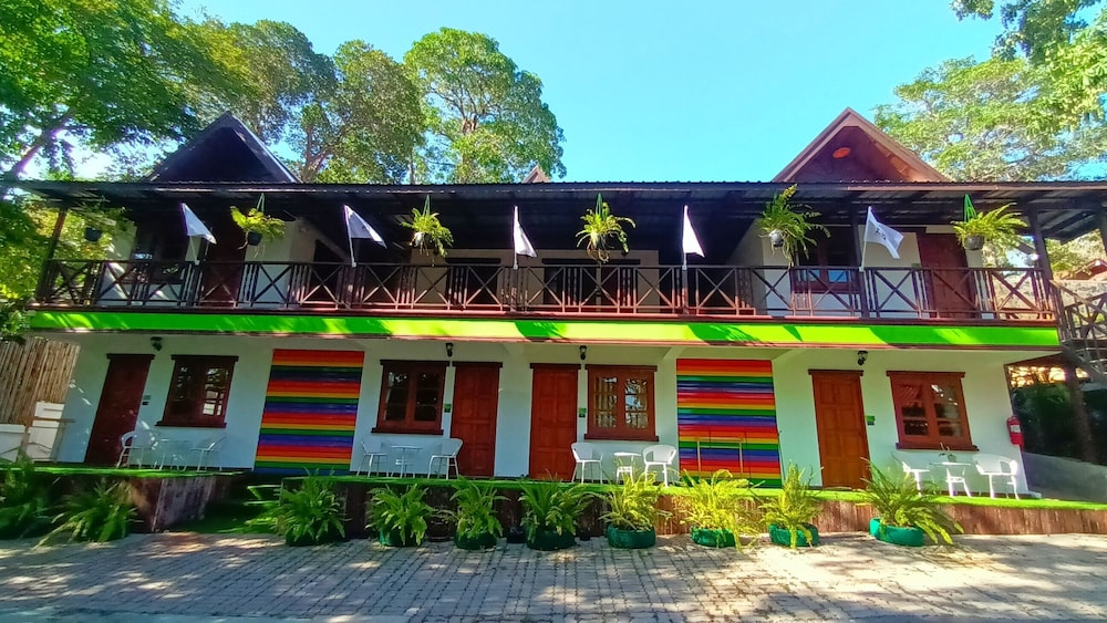 Alpha Gay Resort - Adults Only 4/70