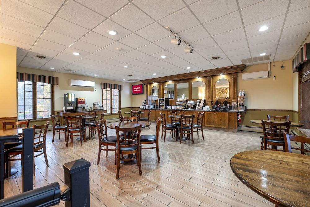 Red Roof Inn Suites Hazleton 31/39