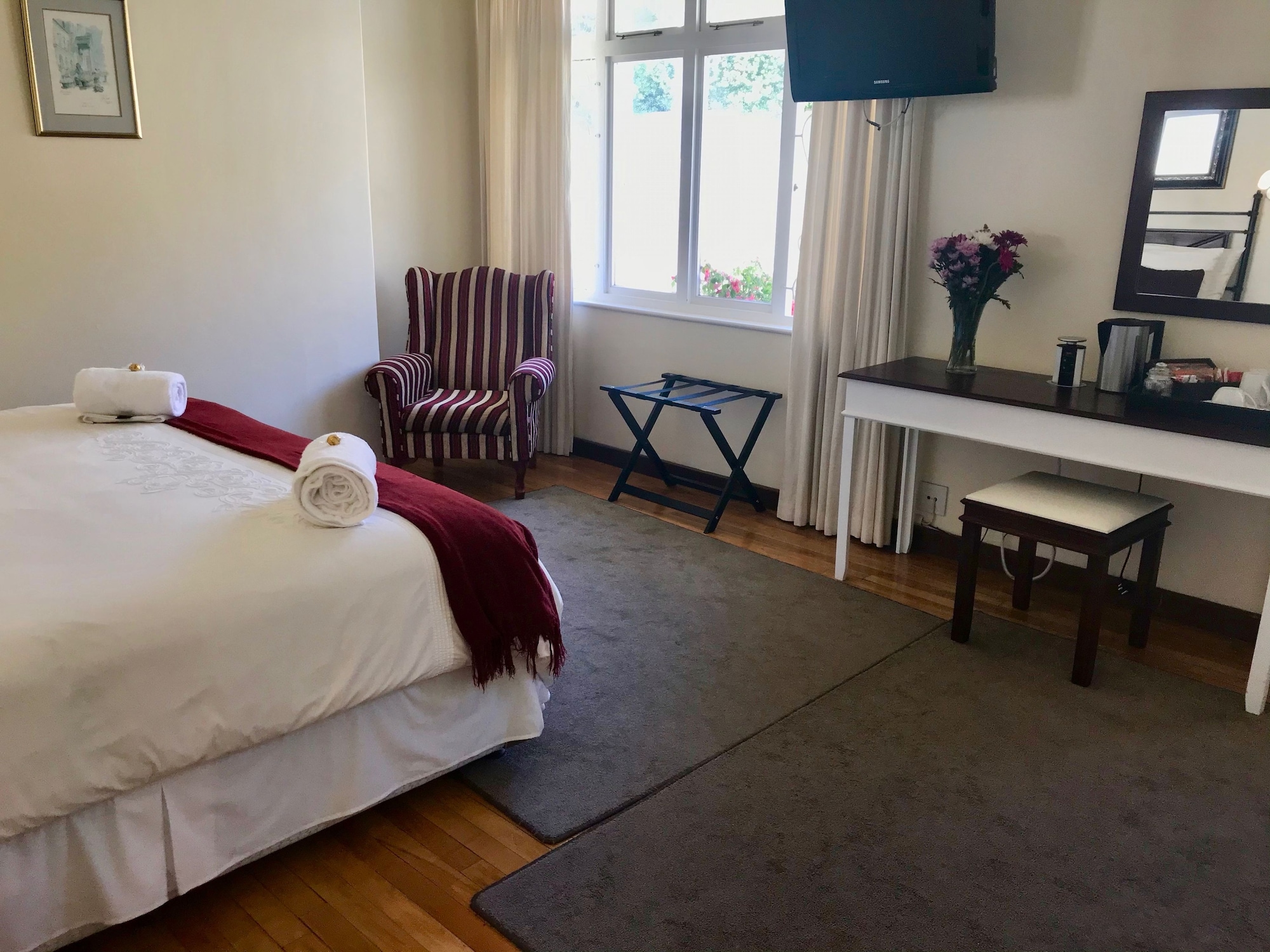 Luxury, King Bed, Bath and Shower 1/10