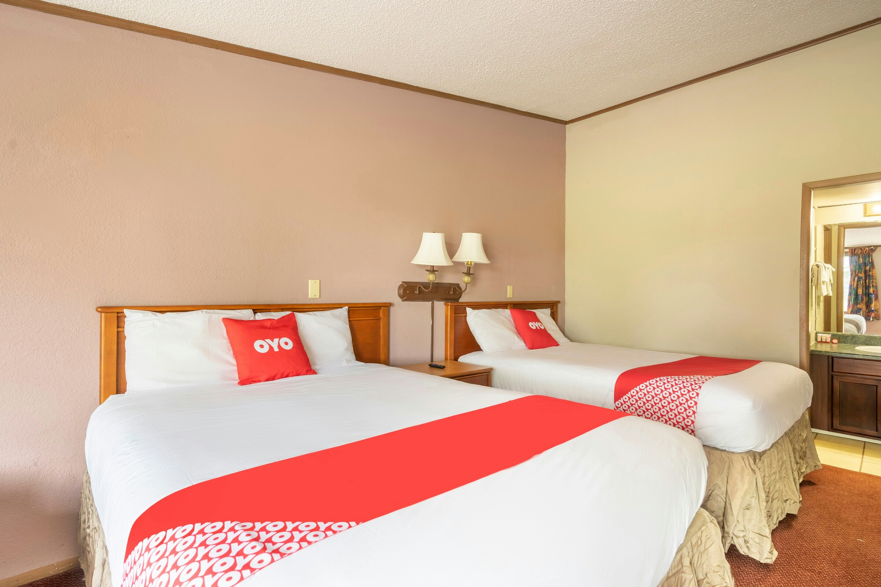OYO Hotel Daleville AL Hwy 84 53/75