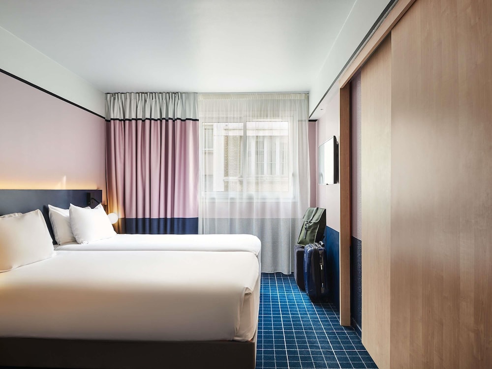 Hotel Mercure Paris 15 Porte De Versailles 11/63