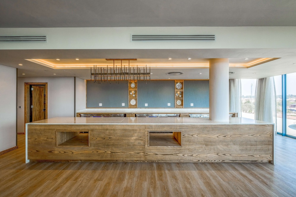 Radisson Hotel & Convention Centre Johannesburg, O.R. Tambo 8/50