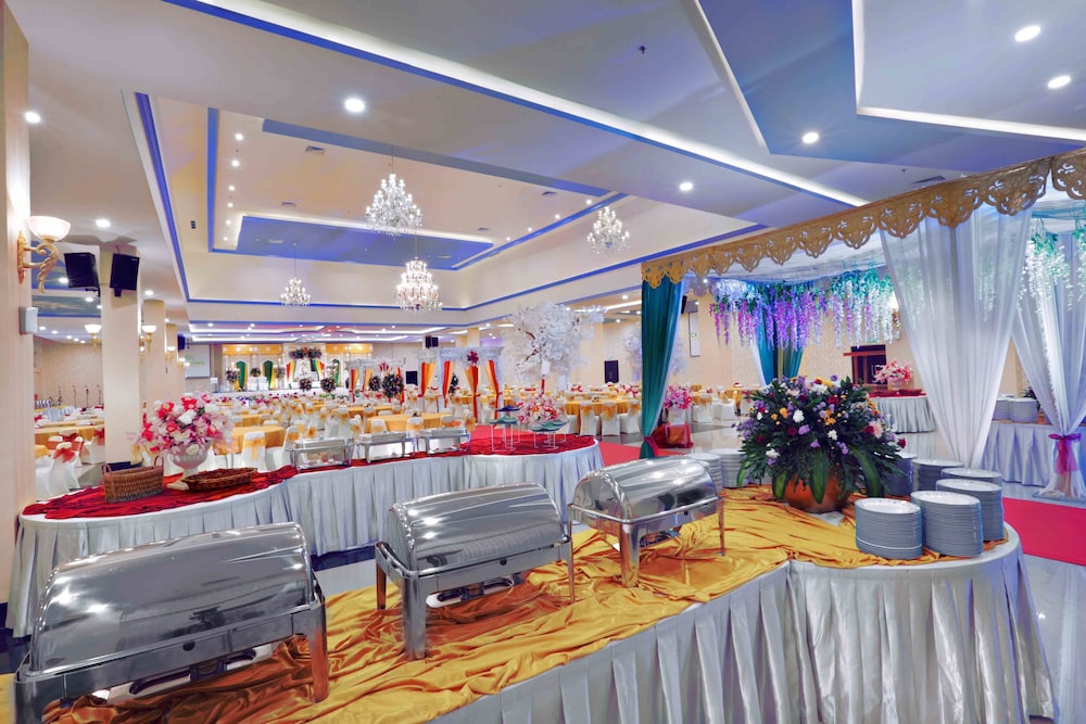 Ck Tanjungpinang Hotel & Convention Centre 14/16