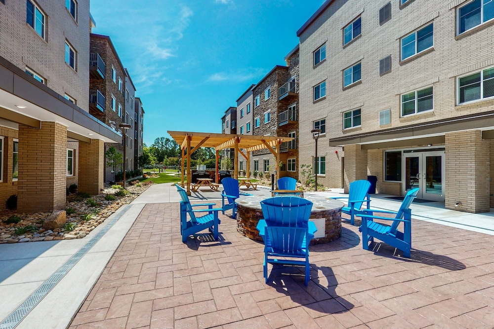 WaterWalk Extended Stay by Wyndham Raleigh - RTP 49/61