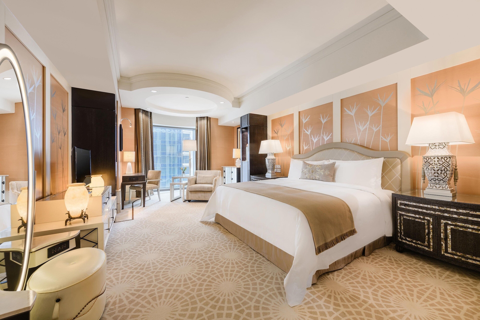 DELUXE, KING BED, WITH VIEW