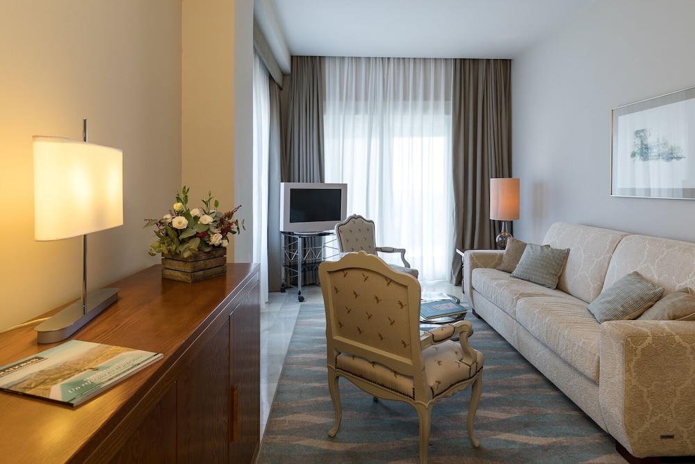 Parador de Cordoba Hotel 27/50