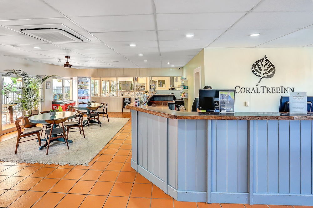 CORAL TREE INN 9/53