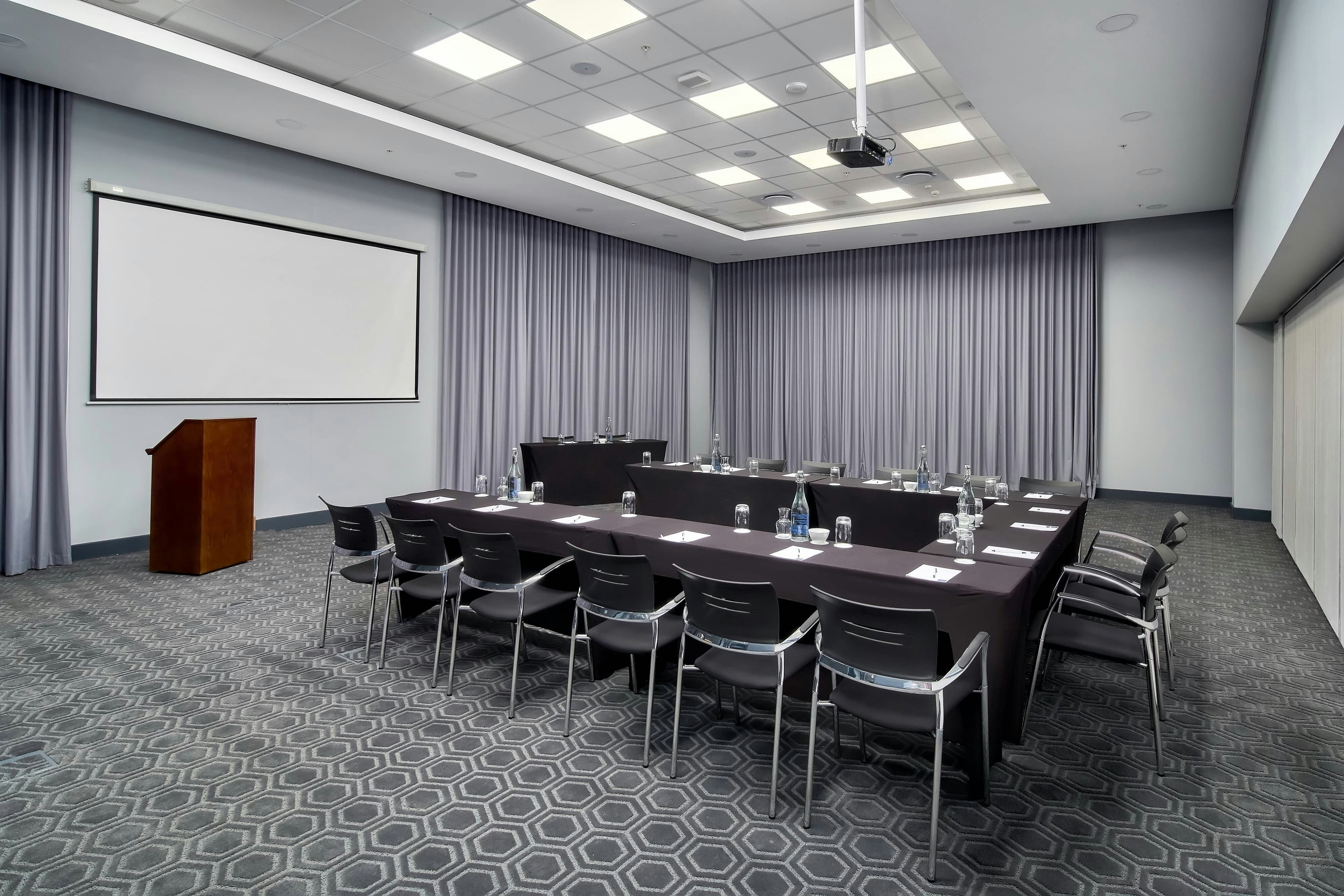 Protea Hotel by Marriott Pretoria Loftus Park 38/43