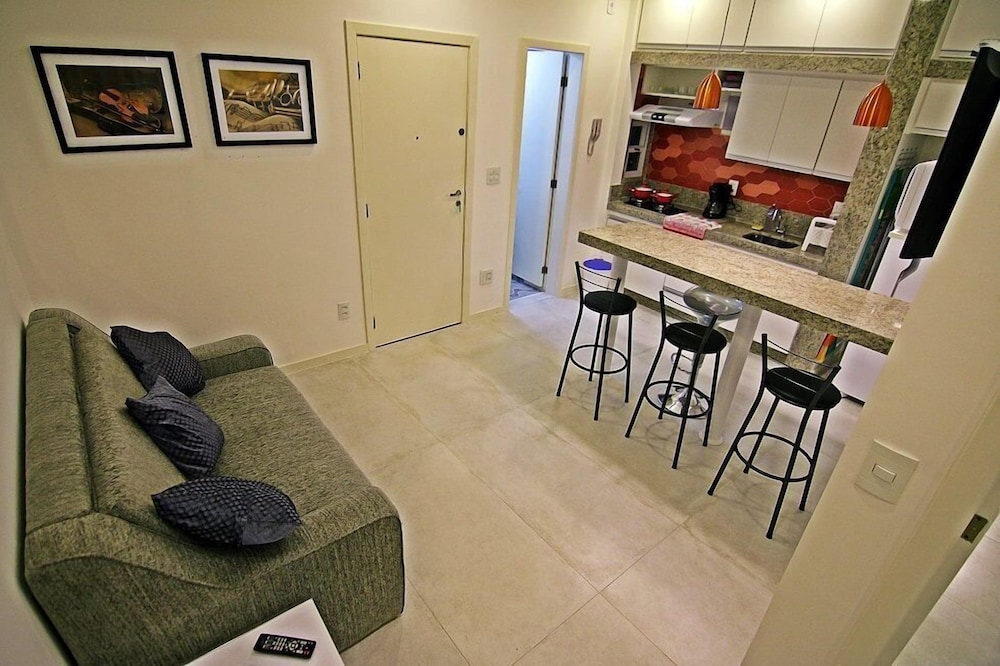 Rio Spot Apartments U033 11/18