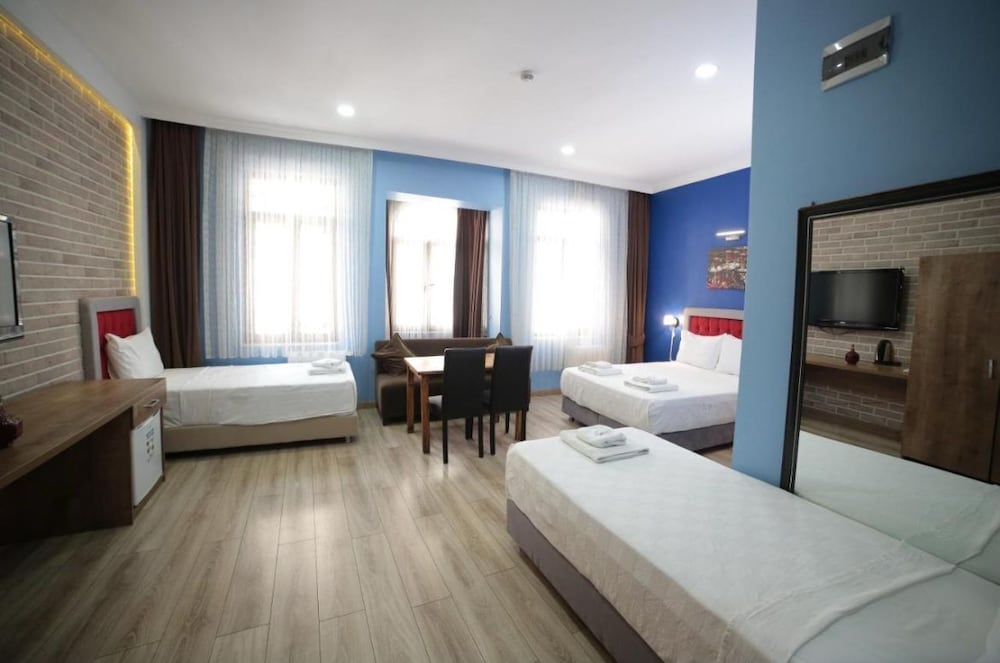 TAKSIM PARK SUITES 40/54