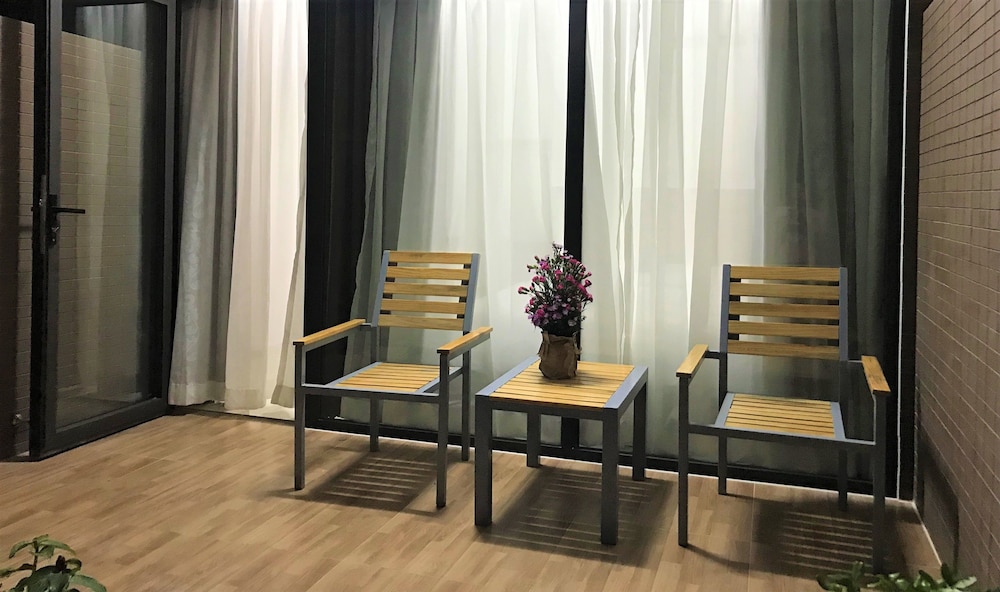 Canary Bungalow 20/50