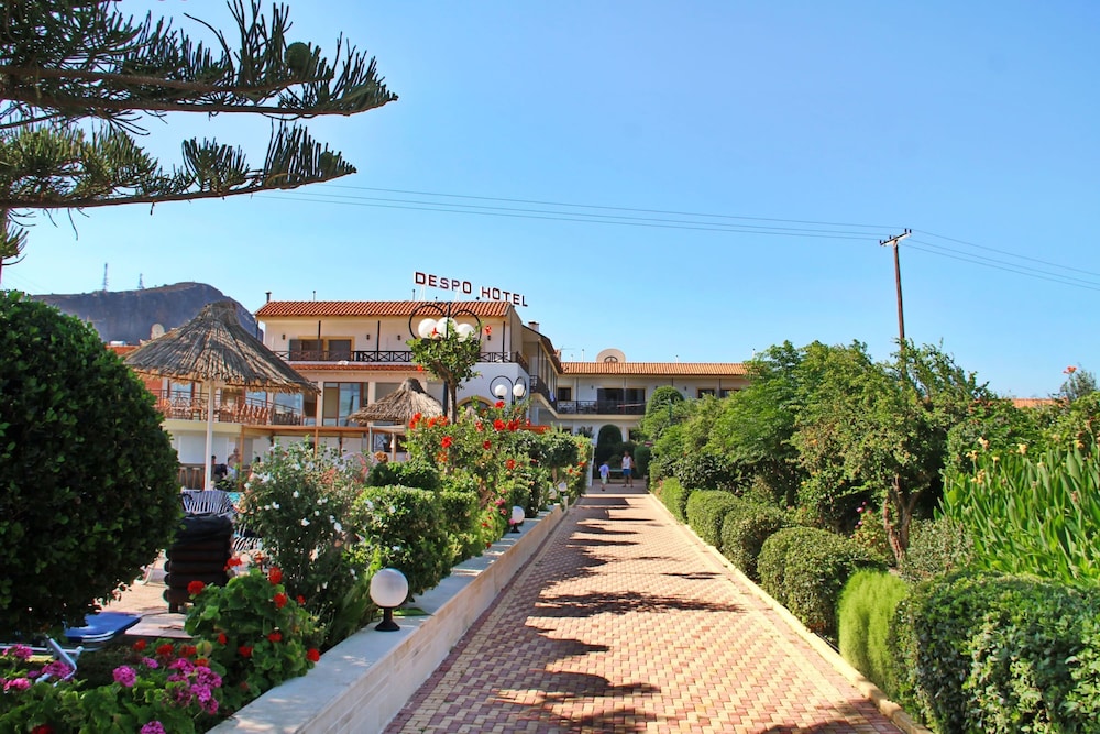 Despo Hotel 14/15