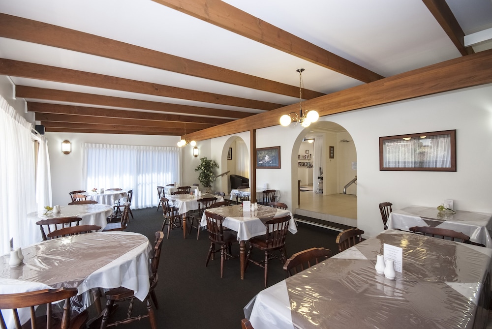 APPLEGUM INN 35/39