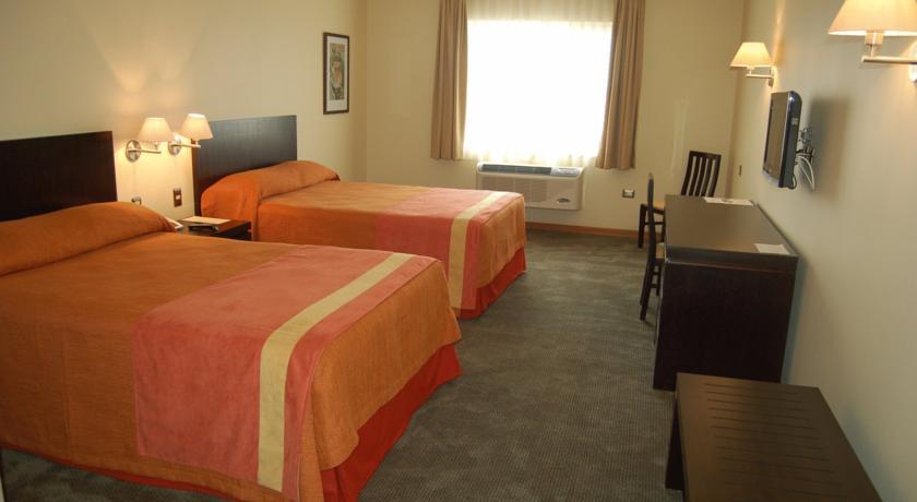 Standard, Twin Beds, Street View