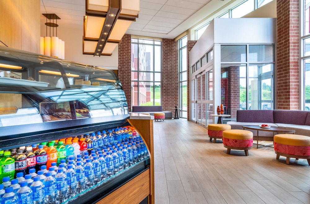Hyatt Place at The Hollywood Casino Pittsburgh South 45/60