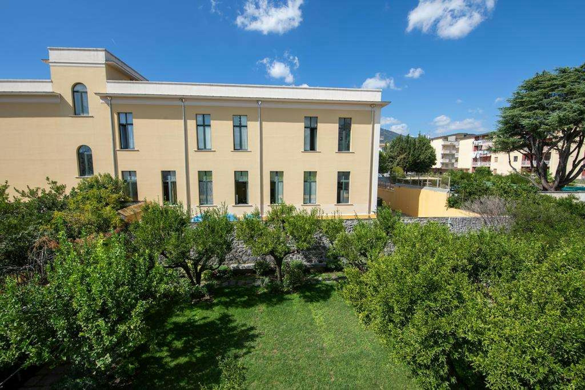 Palazzo Caracciolo Del Sole 30/45