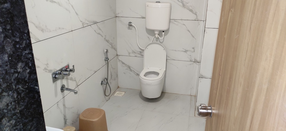 Hotel 9 Coin 48/48