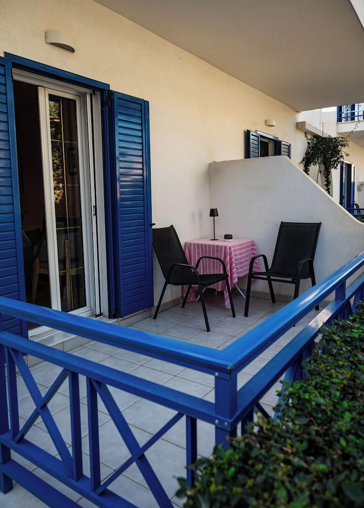 ALOE Boutique Hotel powered by Anissa Beach 12/62