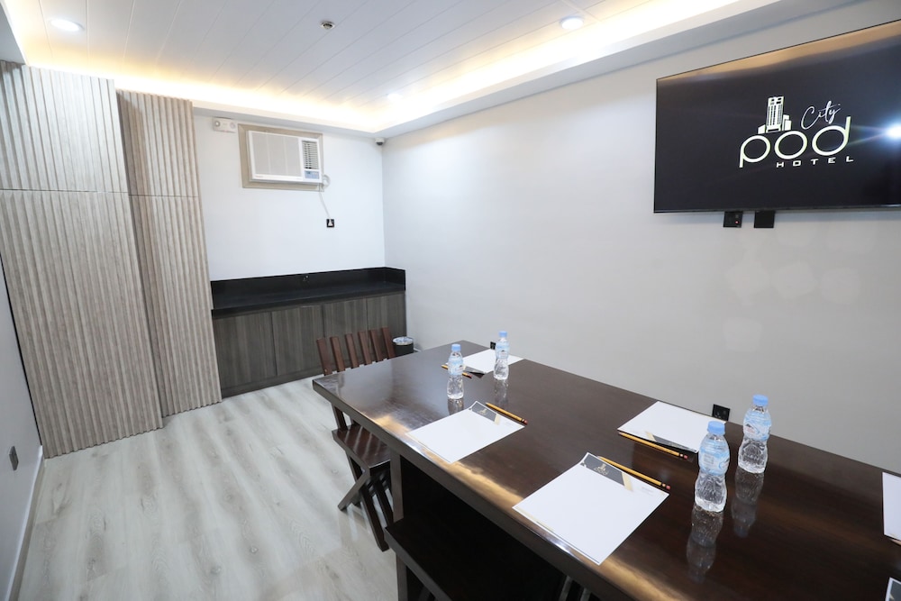 CITY POD HOTEL 34/40