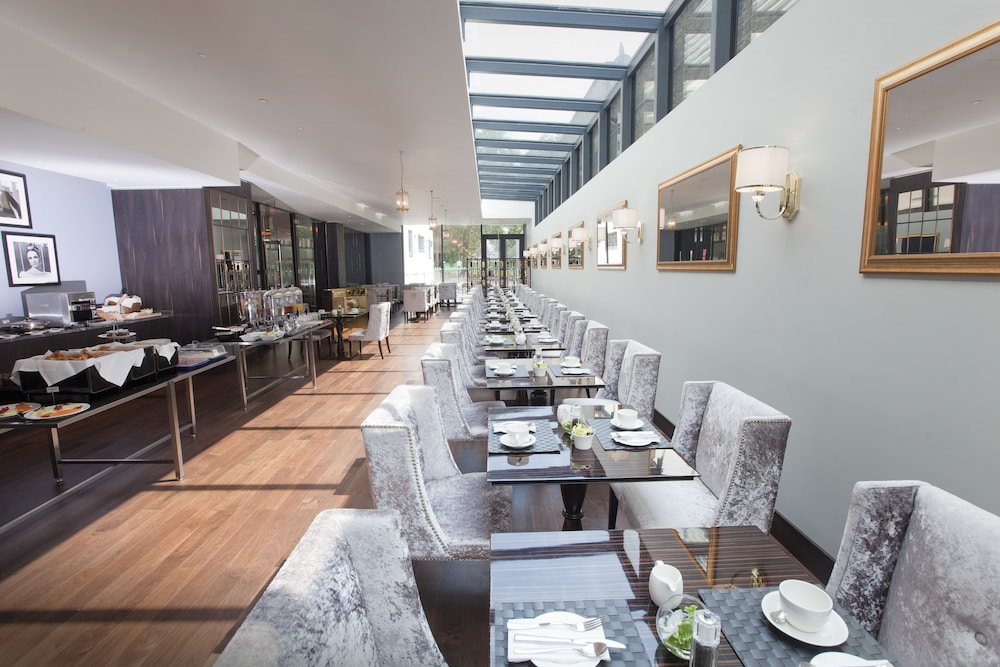 Dorsett Shepherds Bush 80/100