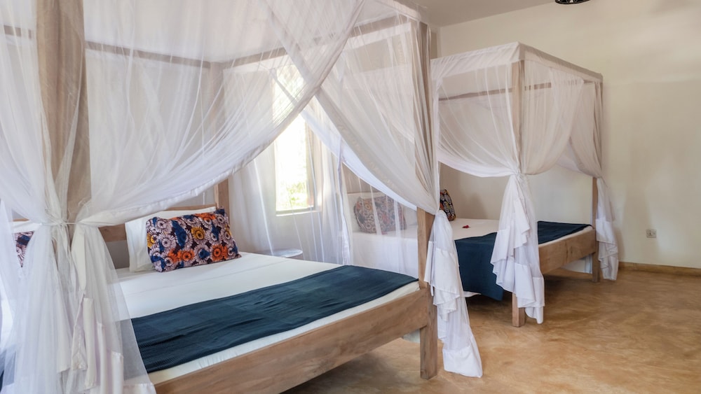 1 BEDROOM, FAMILY SUITE, GARDEN VIEW