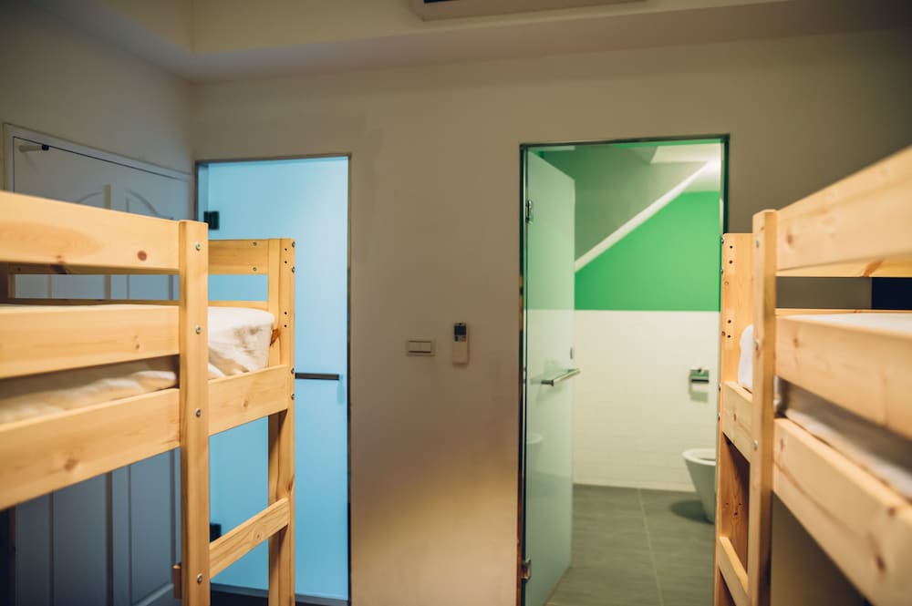 So Art Guesthouse & Hostel 32/33