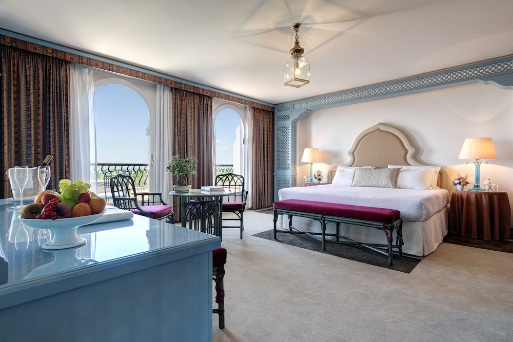 GRAND, DELUXE, CITY VIEW