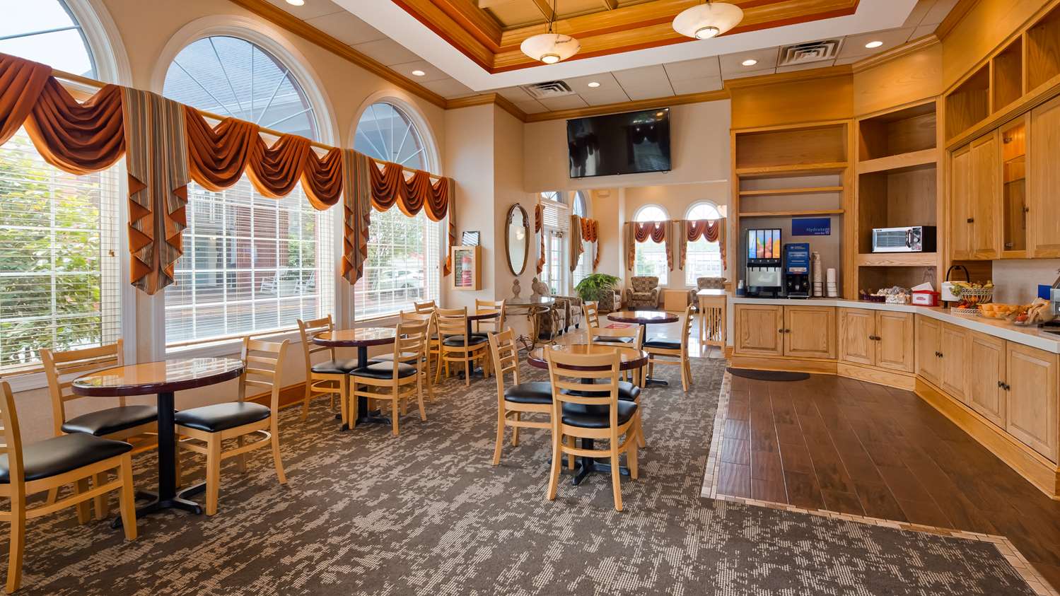Best Western Fredericksburg 6/10
