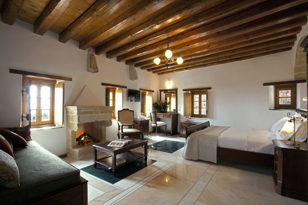Likinia Hotel 22/50