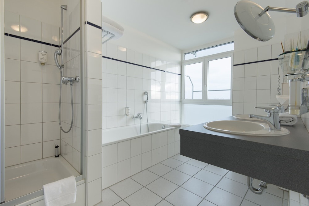 Hotel Rheinpark Rees 14/56