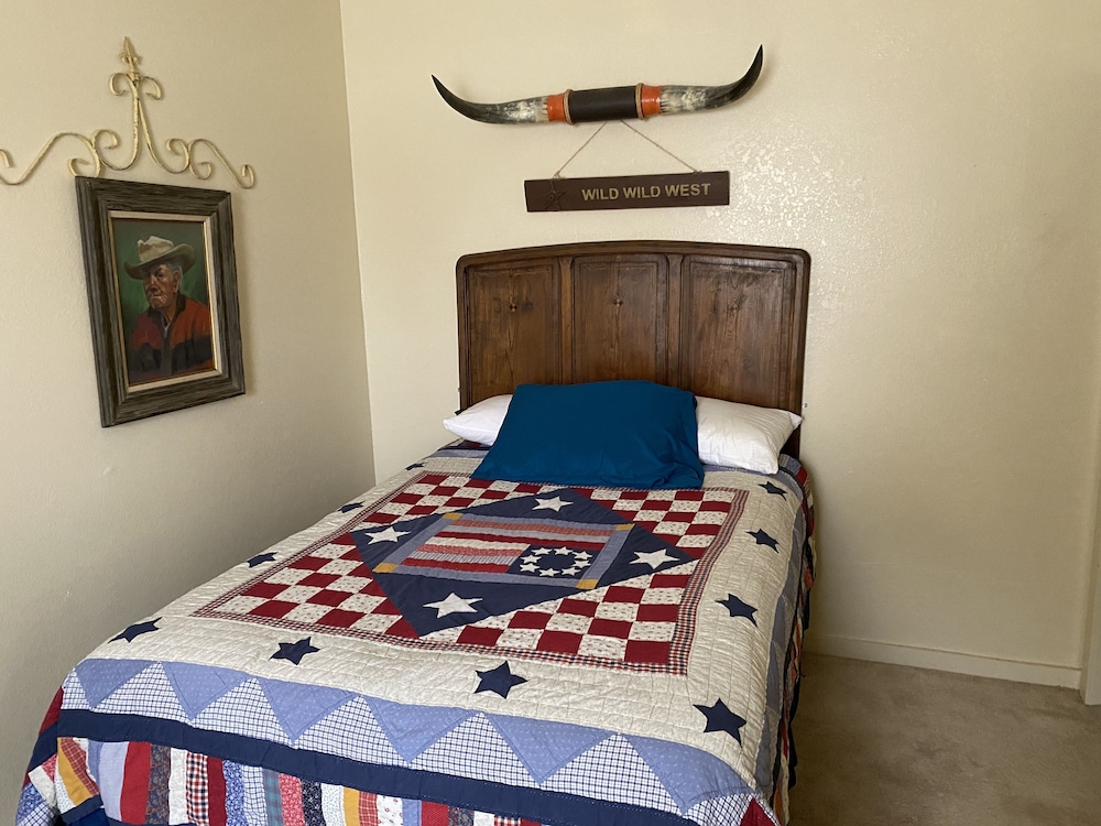 The Hotel Texan 13/20