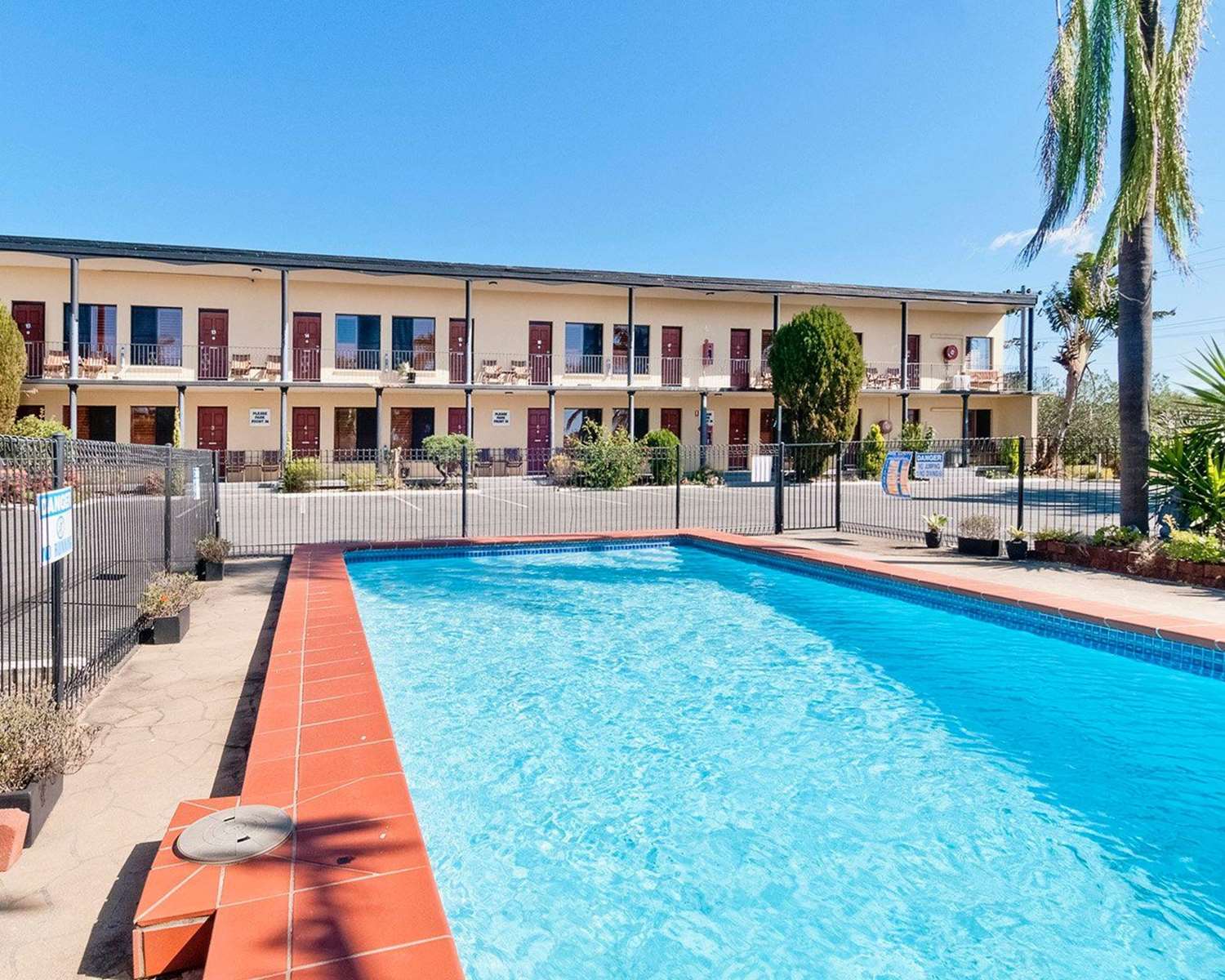Country Plaza Motel Taree 7/10