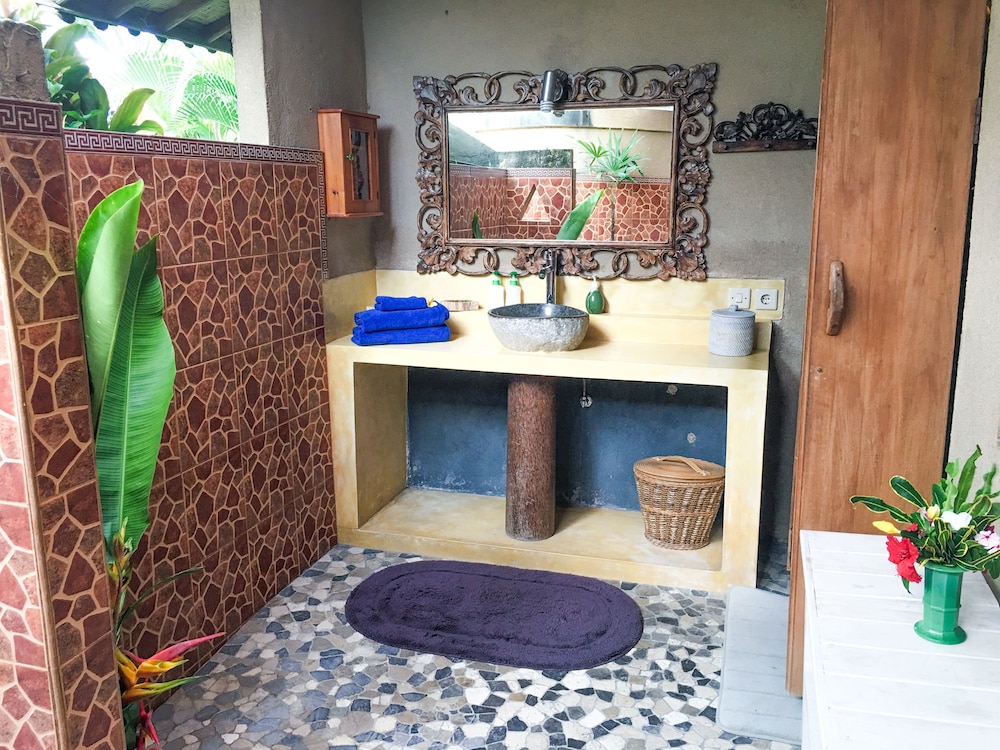 Devi's Place 9/50